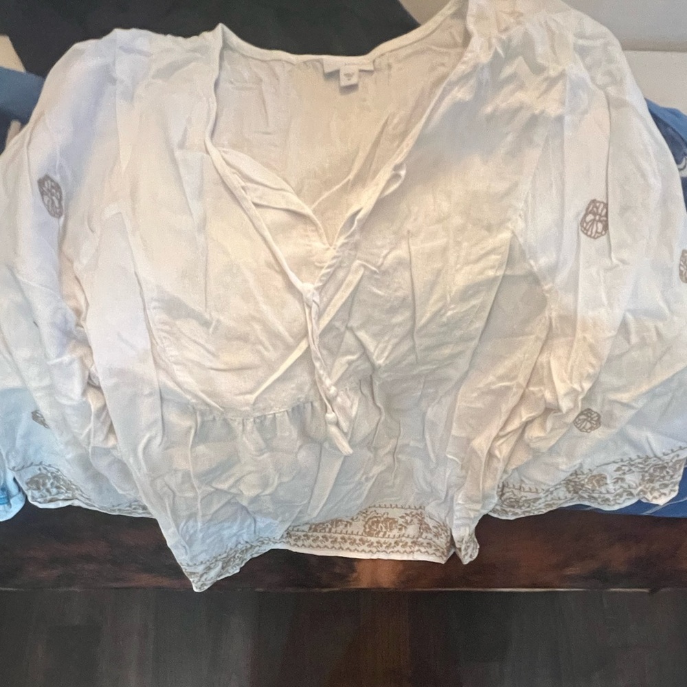 J Jill relaxed lightly patterned cute top